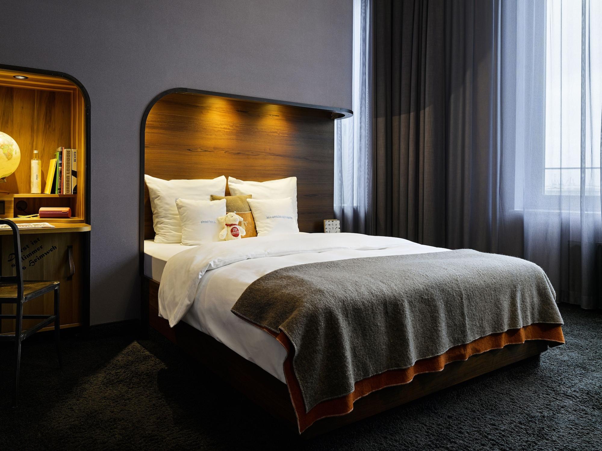 25Hours Hotel Hamburg Hafencity Exterior photo